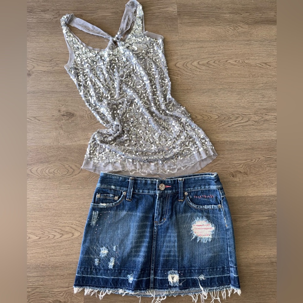 American Eagle Y2K Low Rise Denim Distressed Mini Skirt Size 0 100% Cotton - Picture 12 of 15